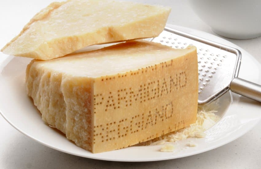 Parmigiano-Reggiano-cheese-factory-tour