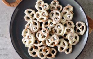 Ghost Pretzels
