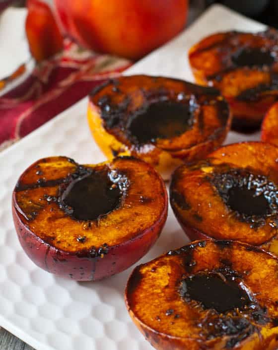 grilled balsamic peaches