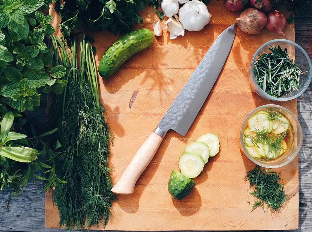 How to keep your kitchen knives sharp - Miz En Place