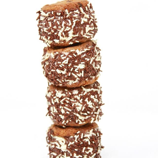 Cream & Sugar Artisan Mini Ice Cream Sandwiches: Vanilla