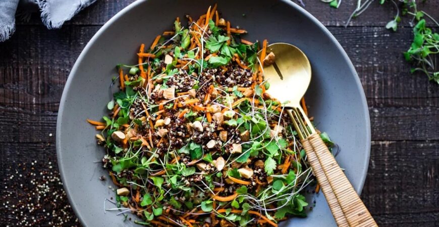 Carrot-Qunioa-Salad-with-Almonds
