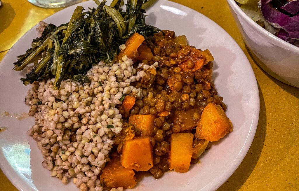 Il Vegetariano: A Cozy, Flavor-Packed Gem (Even for Meat Lovers)