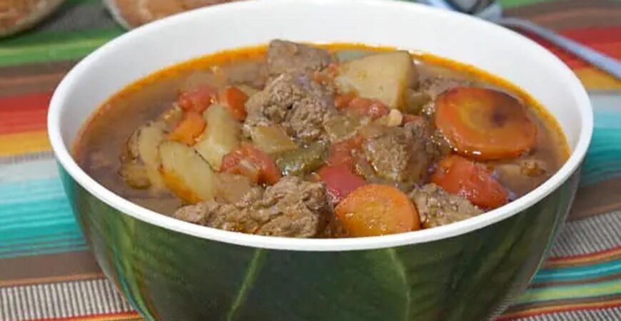 Slow Cooker Hungarian Goulash